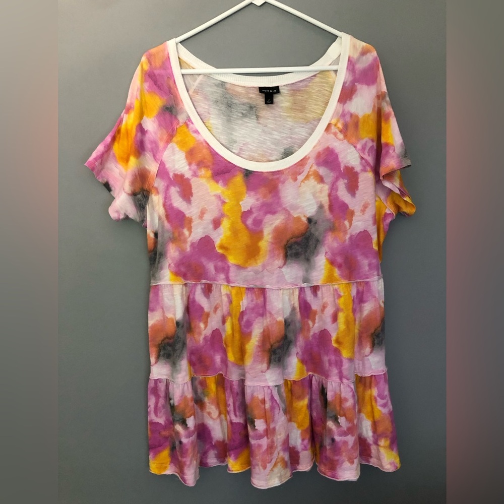 Torrid Size 2 Short Sleeve Tunic Pink Yellow White Gray 2 XL !!